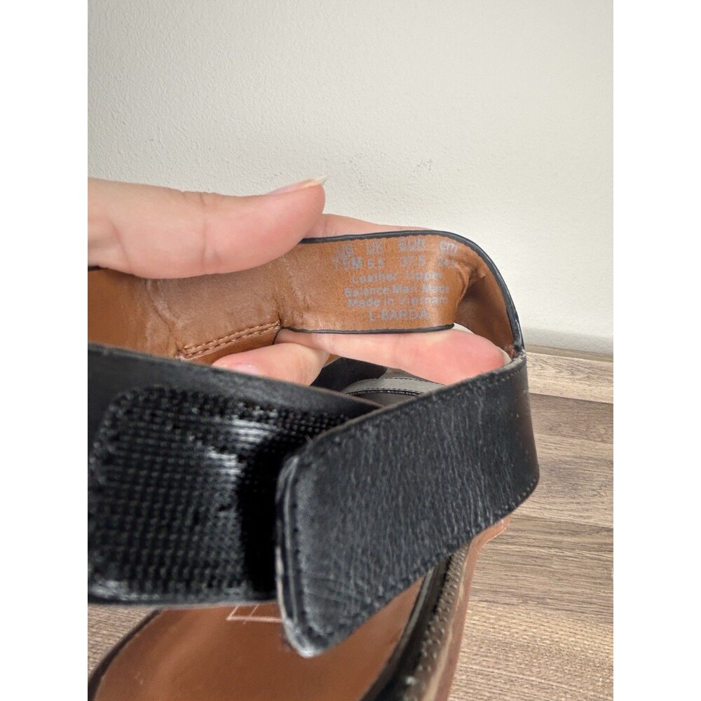 Franco Sarto Womens Size 7.5 Black Leather Barda Block Heel Crossover Sandals - Picture 6 of 8